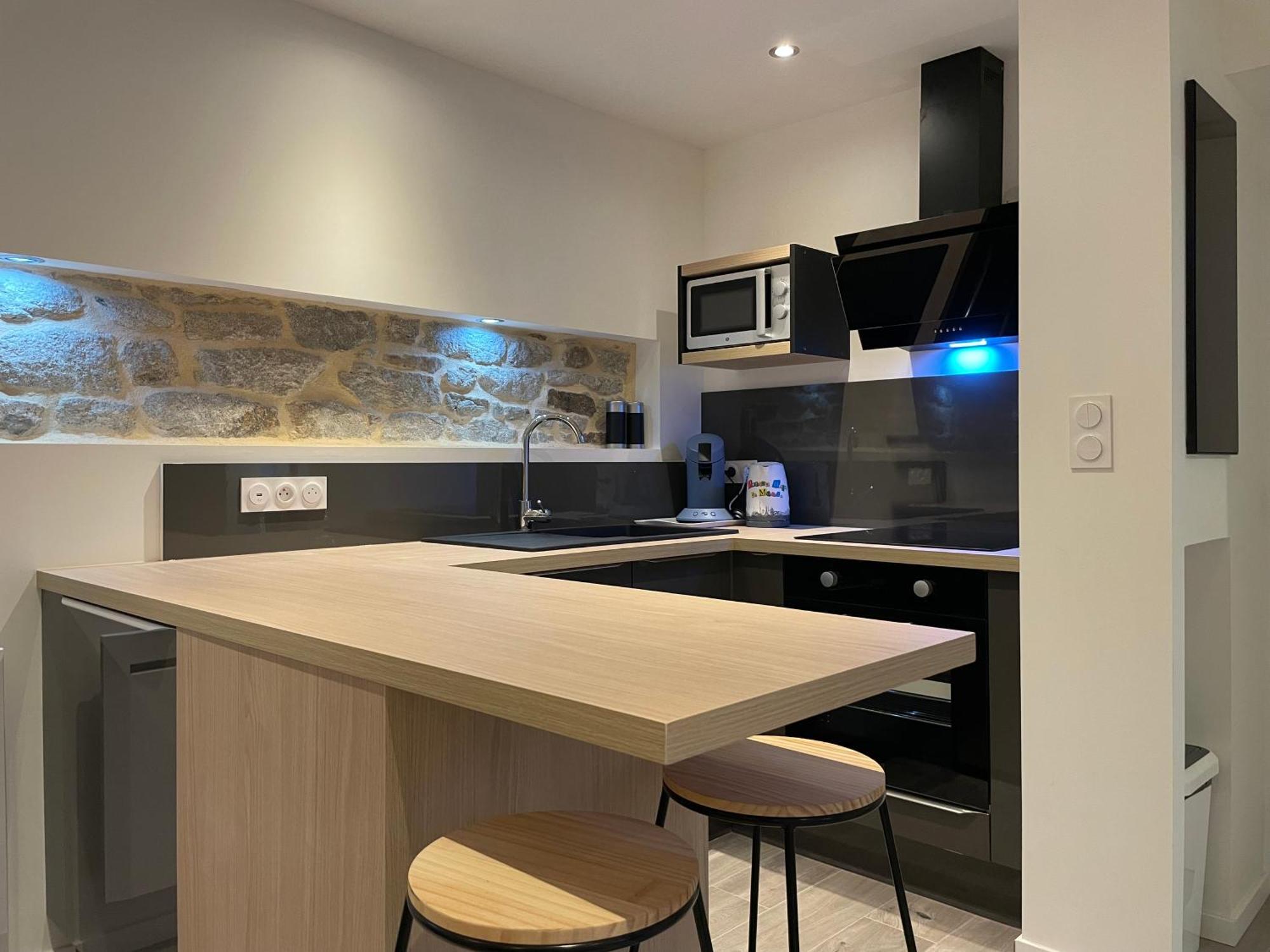 Le Calloch 2D - Studio 4 Etoiles - Quartier Gare - Wifi - Netflix Quimper Dış mekan fotoğraf