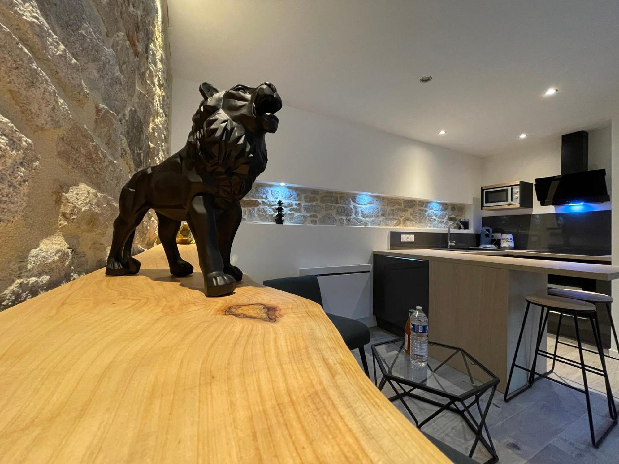 Le Calloch 2D - Studio 4 Etoiles - Quartier Gare - Wifi - Netflix Quimper Dış mekan fotoğraf