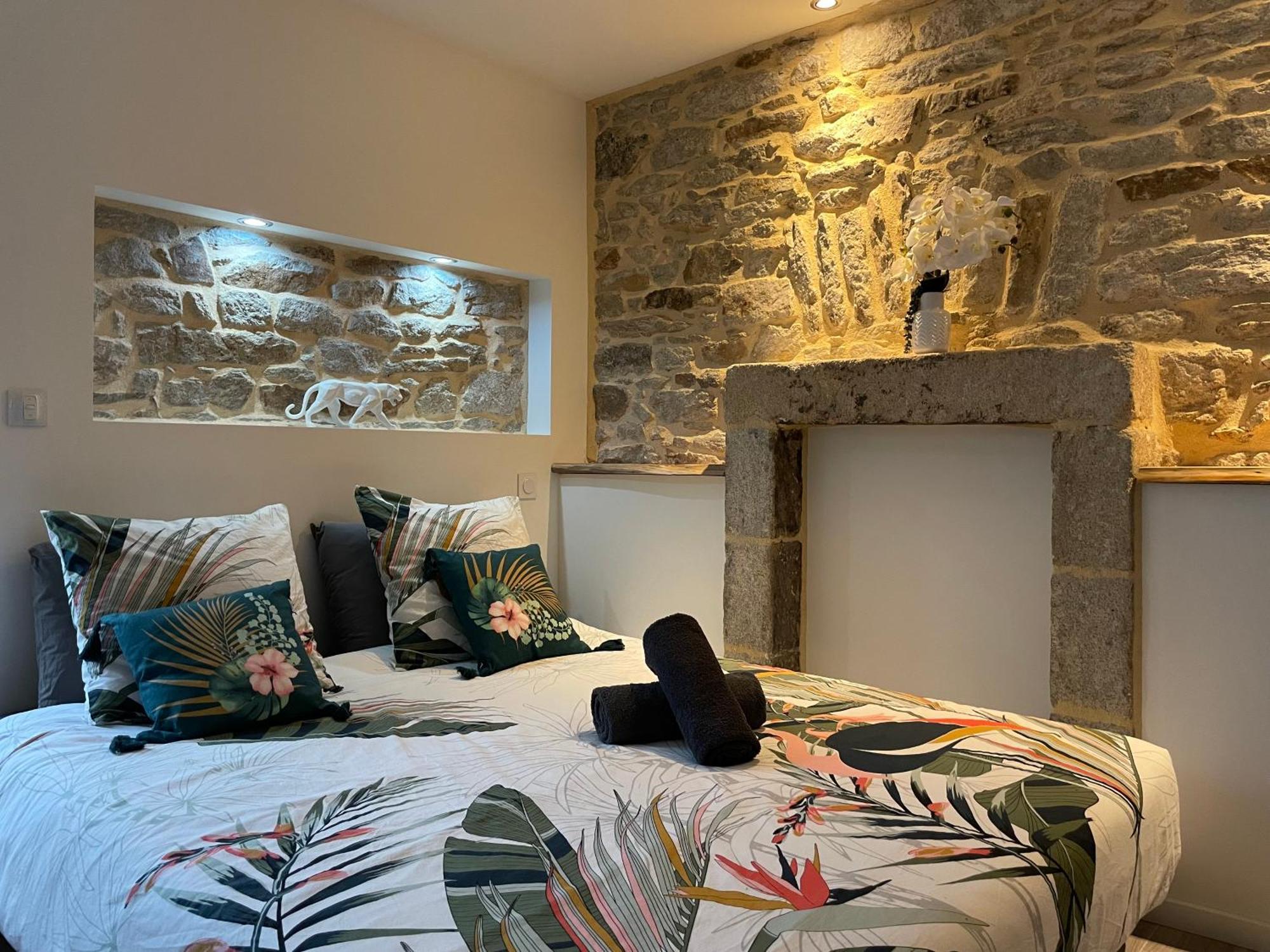 Le Calloch 2D - Studio 4 Etoiles - Quartier Gare - Wifi - Netflix Quimper Dış mekan fotoğraf